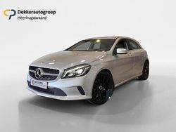 Grijs Gebruikt 2017 Mercedes A160 Ambition Hatchback | € 14.945 (Eerlijke prijs)
