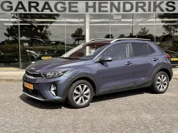 Blauw, metallic lak Gebruikt 2022 Kia Stonic GT-Line SUV | € 15.845 (Super prijs)
