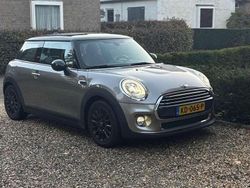 Zilver Gebruikt 2016 Mini Cooper Hatchback | € 10.495 (Goede deal)