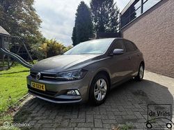 Grijs Gebruikt 2018 VW Polo Comfortline Hatchback | € 13.950 (Eerlijke prijs)