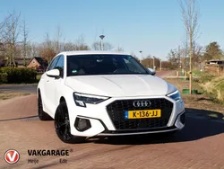 Wit Gebruikt 2021 Audi A3 Sportback Business Hatchback | € 24.245