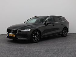 Grijs Gebruikt 2021 Volvo V60 Momentum Stationwagen | € 24.700 (Super prijs)