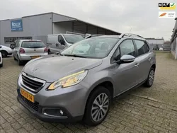 Grijs Gebruikt 2014 Peugeot 2008 Premium SUV | € 3.300