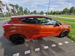 Oranje Gebruikt 2013 Kia ProCeed Hatchback | € 7.250 (Eerlijke prijs)