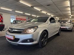 Grijs Gebruikt 2005 Opel Astra GTC Enjoy Hatchback | € 1.999 (Eerlijke prijs)