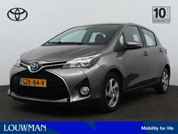 Grijs Gebruikt 2016 Toyota Yaris Hybrid Limited Hatchback | € 15.220 (Eerlijke prijs)