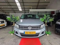 Grijs Gebruikt 2011 VW Tiguan Highline SUV | € 6.999 (Goede deal)