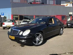 Zwart Gebruikt 2008 Mercedes E350 Avantgarde Sedan | € 6.999 (Goede deal)