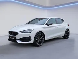 Wit Gebruikt 2022 Cupra Leon VZ Hatchback | € 27.450 (Eerlijke prijs)