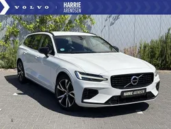 Wit Gebruikt 2022 Volvo V60 R-Design Stationwagen | € 36.399 (Duur)