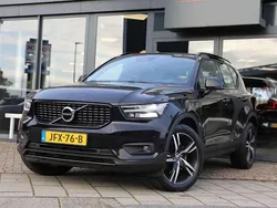 Zwart Gebruikt 2021 Volvo XC40 R-Design SUV | € 33.940 (Eerlijke prijs)