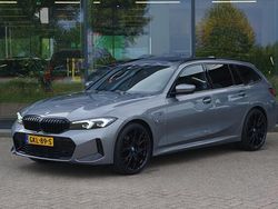 Grijs Gebruikt 2023 BMW 320 M Sport Stationwagen | € 40.950 (Duur)