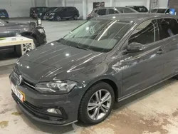 Grijs Gebruikt 2020 VW Polo Highline Hatchback | € 18.387 (Eerlijke prijs)