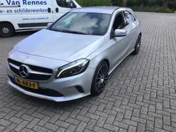Grijs, metallic lak Gebruikt 2017 Mercedes 180 Business Sedan | € 17.950 (Super prijs)