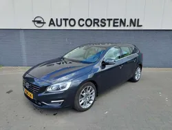 Grijs, metallic lak Gebruikt 2015 Volvo V60 Summum Stationwagen | € 7.940