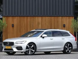 Grijs Gebruikt 2018 Volvo V90 R-Design Stationwagen | € 30.995