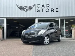 Zwart Gebruikt 2008 Toyota Yaris Hatchback | € 3.950 (Eerlijke prijs)