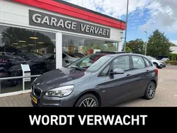 Grijs, metallic lak Gebruikt 2017 BMW 220 Active Tourer Executive MPV | € 16.950 (Goede deal)