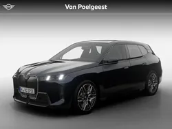 M carbonschwarz metallic (zwart metallic) Nieuw 2025 BMW iX Comfort Edition SUV | € 106.287 (Super prijs)