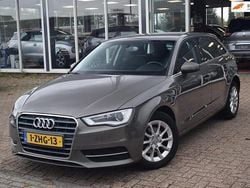 Grijs Gebruikt 2014 Audi A3 Sportback g-tron Attraction Sedan | € 8.245 (Goede deal)