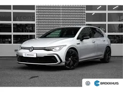 Zilver, metallic lak Gebruikt 2024 VW Golf VIII Business Hatchback | € 33.400 (Eerlijke prijs)