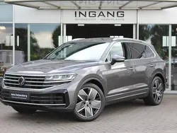 Grijs Gebruikt 2024 VW Touareg Elegance SUV | € 79.950 (Goede deal)