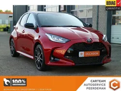 Rood Gebruikt 2022 Toyota Yaris Sport Hatchback | € 24.950 (Eerlijke prijs)