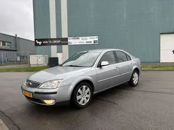 Grijs Gebruikt 2005 Ford Mondeo Futura Hatchback | € 1.499 (Super prijs)