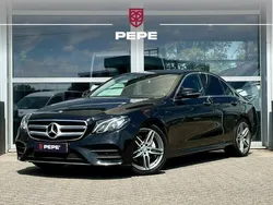 Zwart Gebruikt 2017 Mercedes E220 AMG Sedan | € 23.940 (Goede deal)