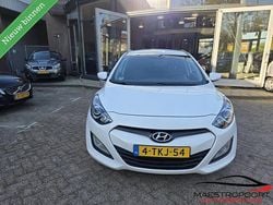 Wit Gebruikt 2014 Hyundai i30 Stationwagen | € 7.400 (Eerlijke prijs)