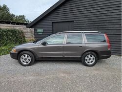 Bruin Gebruikt 2006 Volvo XC70 Momentum SUV | € 3.995 (Eerlijke prijs)