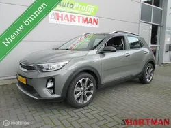 Groen Gebruikt 2020 Kia Stonic SUV | € 13.945 (Eerlijke prijs)