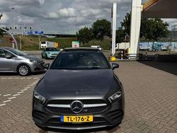 Grijs Gebruikt 2018 Mercedes A200 AMG line Stationwagen | € 19.500 (Goede deal)