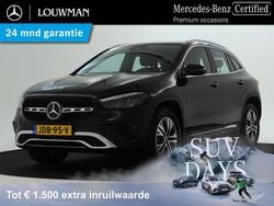 Donker kosmoszwart metaalkleur metallic Gebruikt 2023 Mercedes GLA250 Advanced SUV | € 42.945 (Eerlijke prijs)