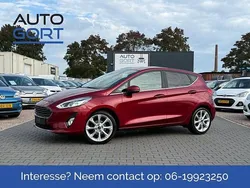 Rood, metallic lak Gebruikt 2018 Ford Fiesta Titanium Hatchback | € 10.900 (Eerlijke prijs)