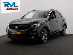 Zwart, metallic lak Gebruikt 2020 VW T-Roc Business SUV | € 24.945 (Eerlijke prijs)