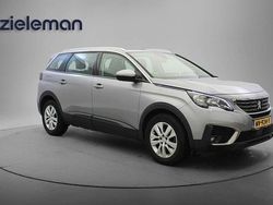 Grijs Gebruikt 2017 Peugeot 5008 MPV | € 13.845 (Eerlijke prijs)