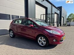 Rood Gebruikt 2010 Ford Fiesta Titanium Hatchback | € 5.750 (Eerlijke prijs)