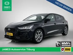 Zwart Gebruikt 2024 Ford Focus ST-Line X Hatchback | € 27.235 (Goede deal)