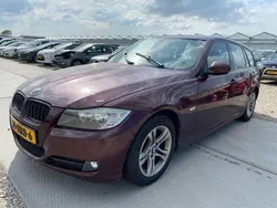 Rood Gebruikt 2009 BMW 318 Stationwagen | € 1.499 (Super prijs)