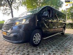 Zwart Gebruikt 2017 Renault Trafic Van | € 8.450 (Goede deal)