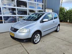 Grijs Gebruikt 2007 VW Fox Trendline Hatchback | € 3.250 (Duur)