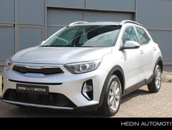 Grijs Gebruikt 2022 Kia Stonic SUV | € 17.950 (Eerlijke prijs)