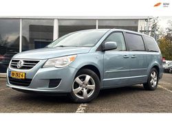 Blauw, metallic lak Gebruikt 2010 VW Routan Van | € 8.900