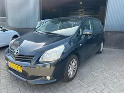Grijs Gebruikt 2012 Toyota Verso MPV | € 3.890