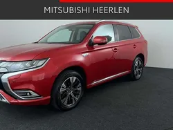 Rood Gebruikt 2019 Mitsubishi Outlander P-HEV Intense SUV | € 20.950 (Eerlijke prijs)