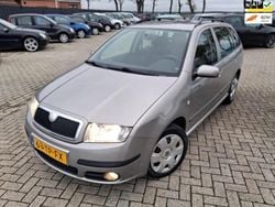 Beige (metallic) Gebruikt 2006 Skoda Fabia Stationwagen | € 1.450 (Eerlijke prijs)
