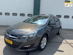 Grijs Gebruikt 2016 Opel Astra Edition Stationwagen | € 8.925 (Goede deal)