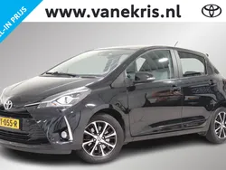 Zwart Gebruikt 2018 Toyota Yaris Design Hatchback | € 14.999 (Eerlijke prijs)