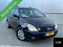 Zwart, metallic lak Gebruikt 2006 Kia Carnival EX MPV | € 5.350